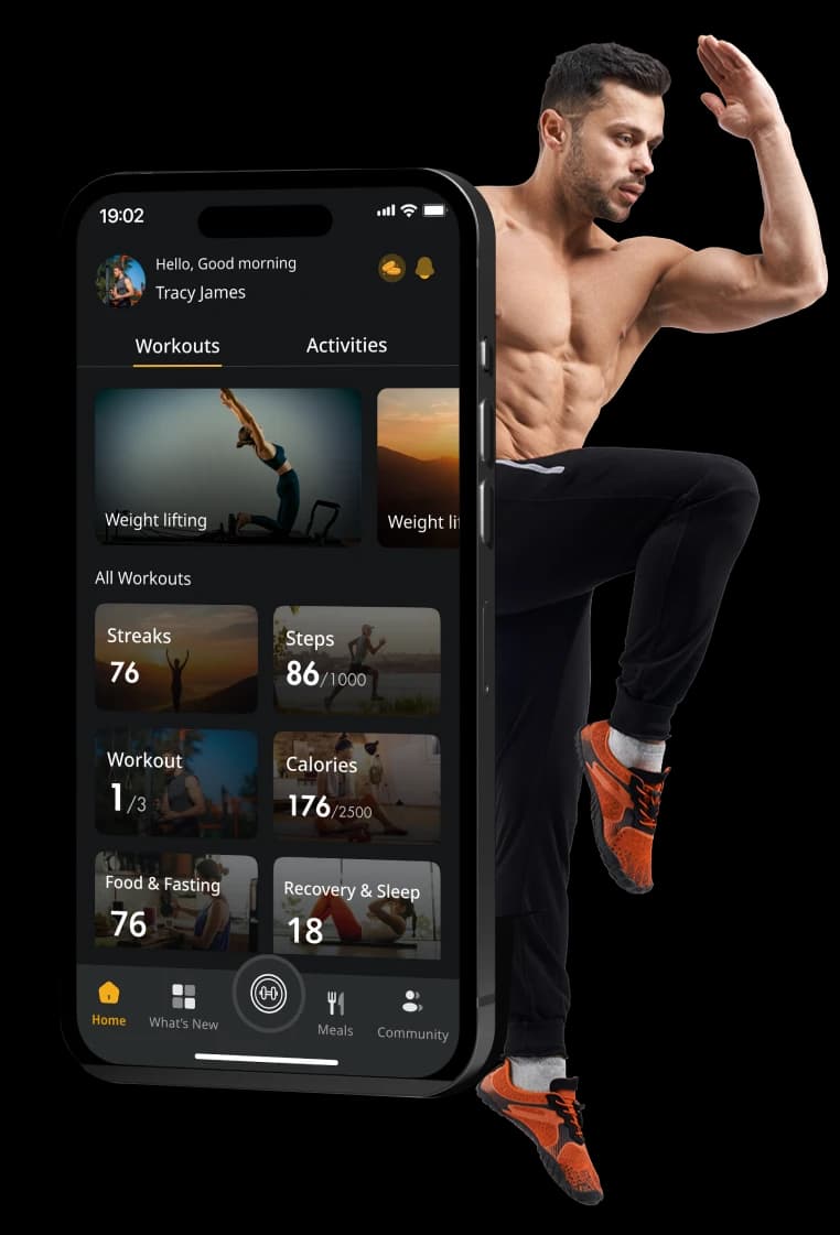 FitPlus home screen with workout programs and activity stats
